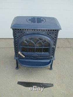 Jotul_3_Classic_Vent_Free_Natural_Gas_20_000_BTUH_Room_Heater_Used_01_jfvw.jpg