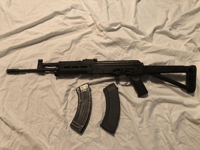 AKM 1.jpg
