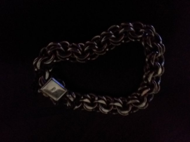 bracelet 2.jpg